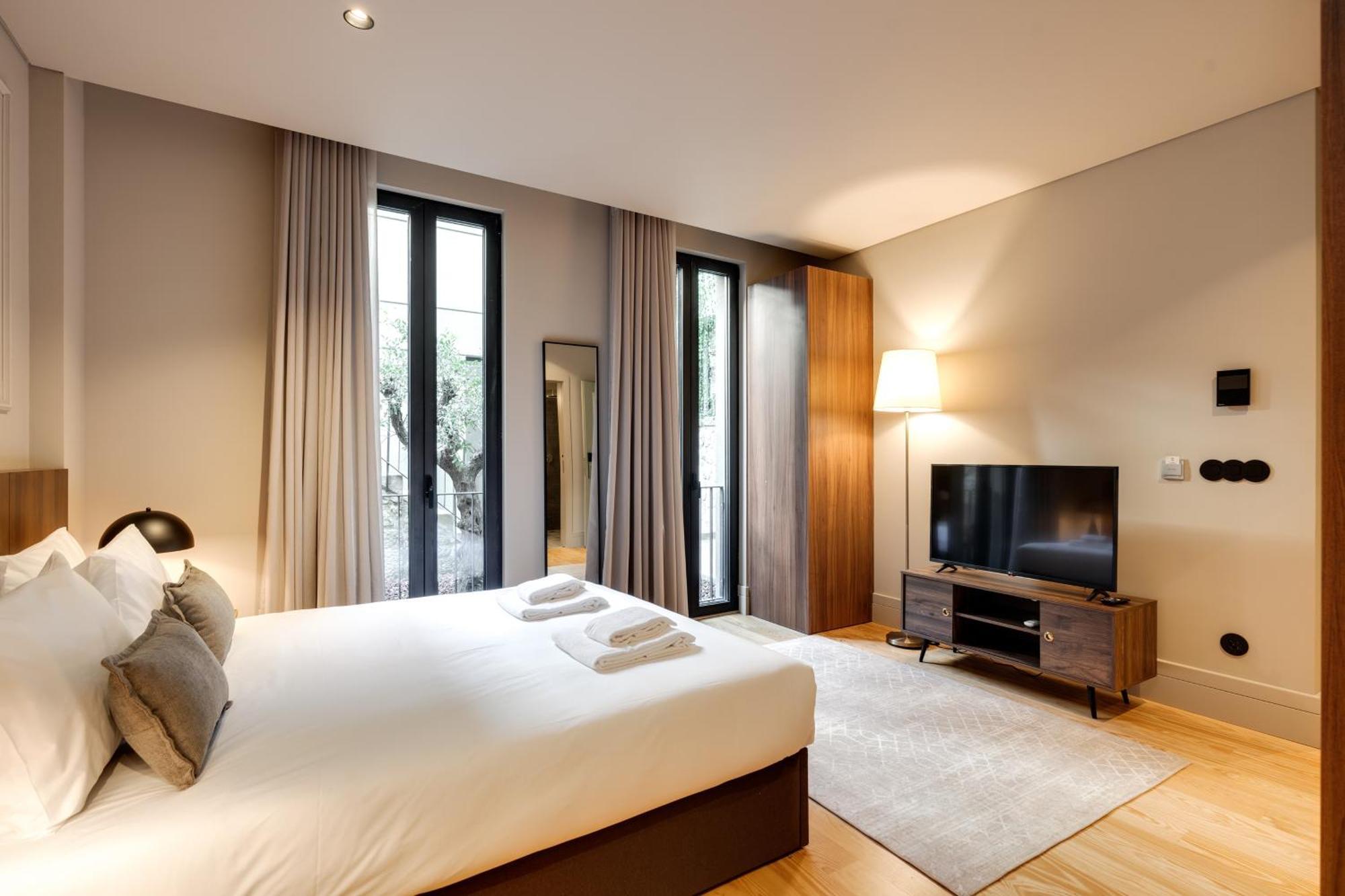 Avus M Suites And Apartments By Da'Home Porto Exterior photo